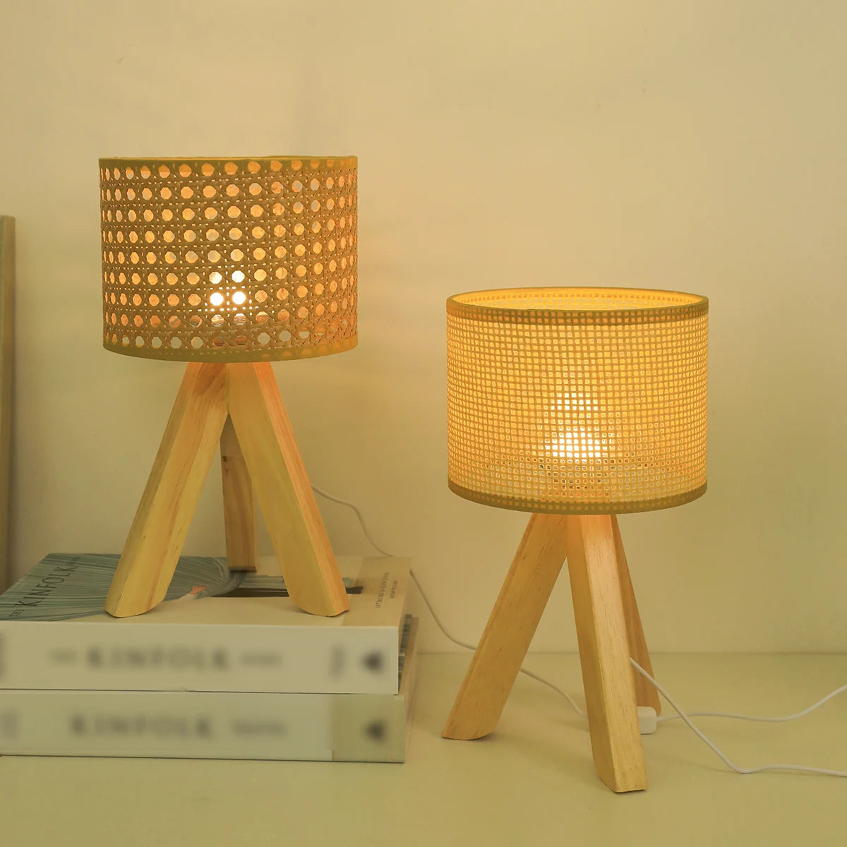 Abajur de madeira com rattan, Abajur tripé rústico moderno, Abajur decorativo artesanal, Luminária de mesa, abajur