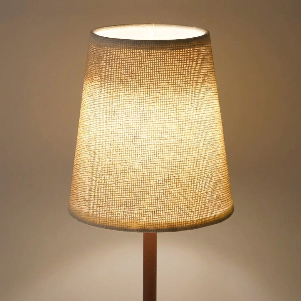 Abajur de Mesa LED Vintage com Cúpula de Tecido