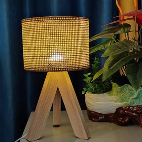 Abajur de madeira com rattan, Abajur tripé rústico moderno, Abajur decorativo artesanal, Luminária de mesa, abajur 
