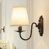 Arandela clássica de tecido, Arandela de parede com cúpula, Arandela elegante para sala, Luminária de parede clássica